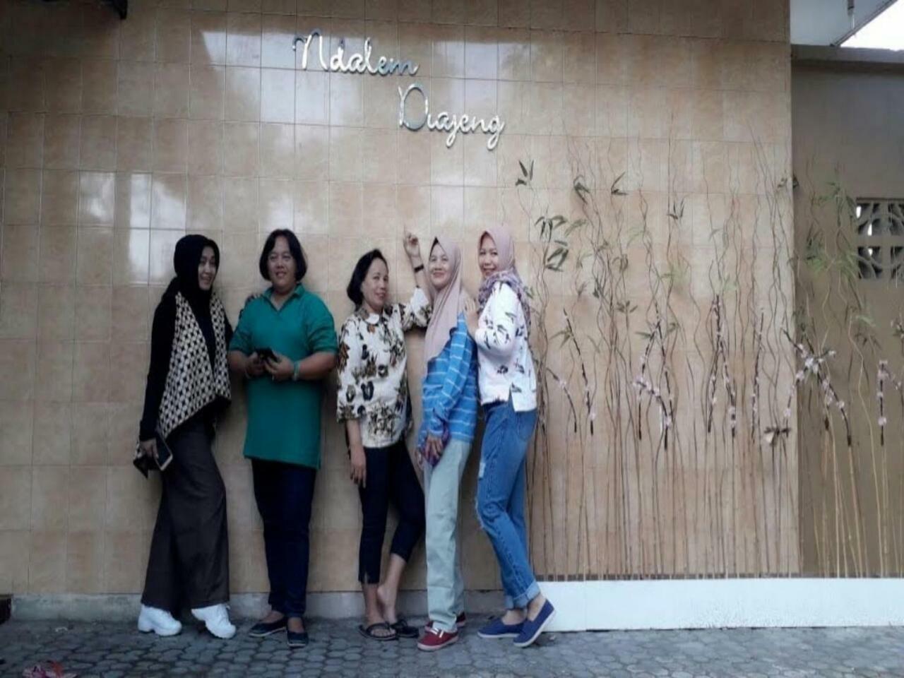 Appartement Ndalem Diajeng à Yogyakarta Extérieur photo